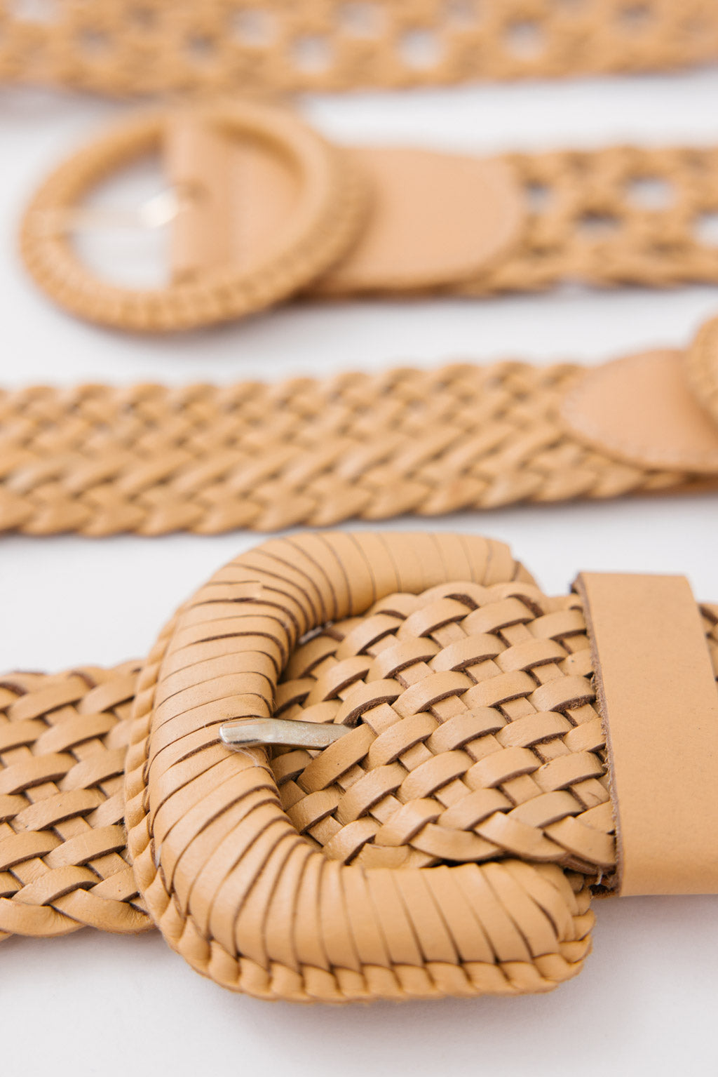 WEAVIE NICKS BEIGE Wide Woven Leather Belt